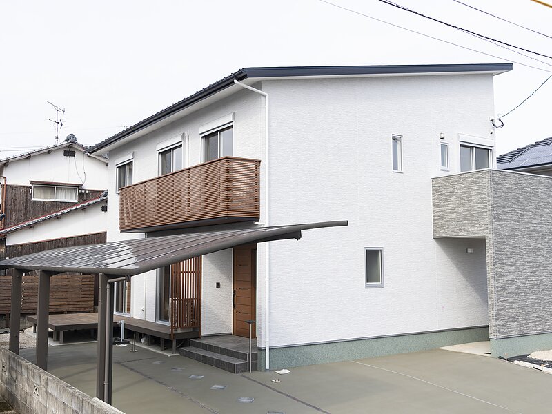 ＜佐賀市西与賀注文住宅：M様・Ｔ様邸＞家族が繫がる二世帯住宅
