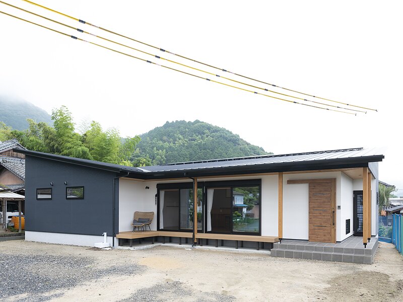 〈武雄市注文住宅：Ｓ様邸〉玄関土間と回遊動線のある平屋