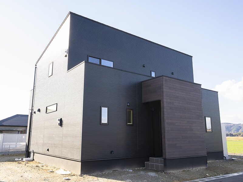 ＜佐賀市注文住宅：木の香：T様＞家事も、家族時間も。真ん中LDKでつながる家。